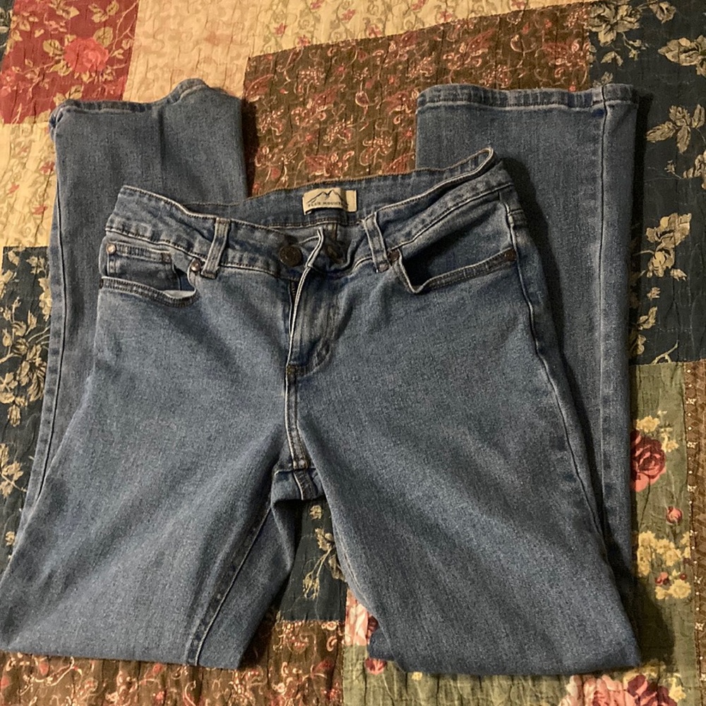 Women’s Blue mountain size 4 bootcut Blue Denim Jeans like new